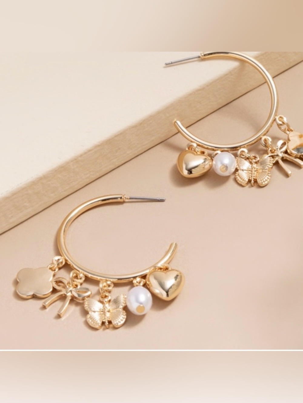 New Francesca's Isabel Gold Tone Charm Earrings With Pearl Accents